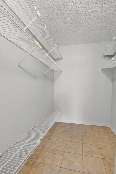 Building Photo - 629 Sea Pine Way