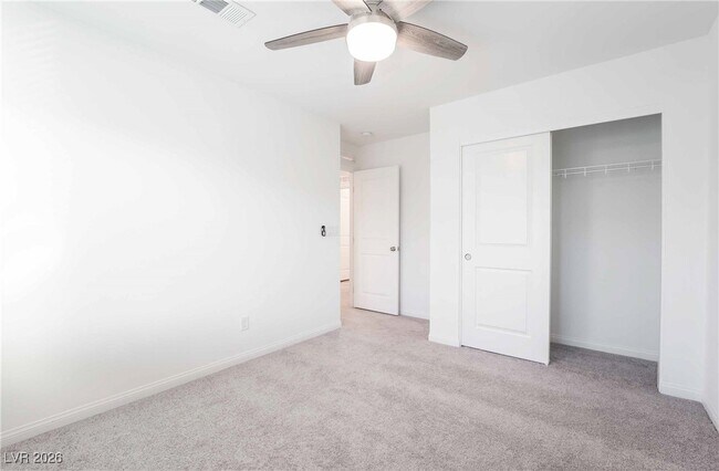 Building Photo - 5905 Becklow Gdns Ave