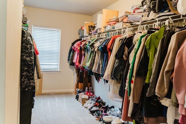 Building Photo - 3830 Kittery Point SW