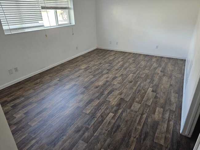 Building Photo - 1157 N 600 W