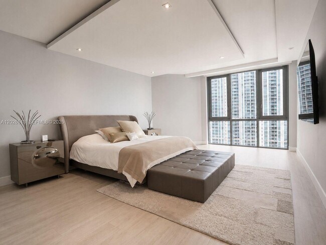 Building Photo - 17111 Biscayne Blvd