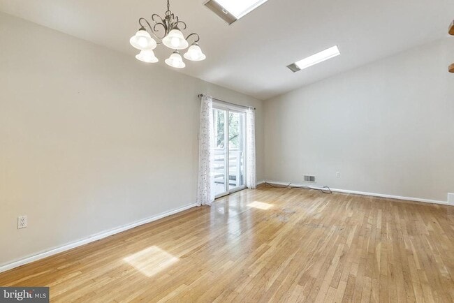 Building Photo - 13916 Dowlais Dr