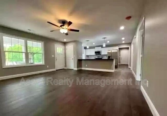 Building Photo - 112 Bennett Ln