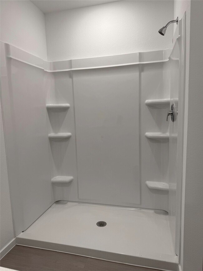 Building Photo - 25670 Roy Rogers Rd