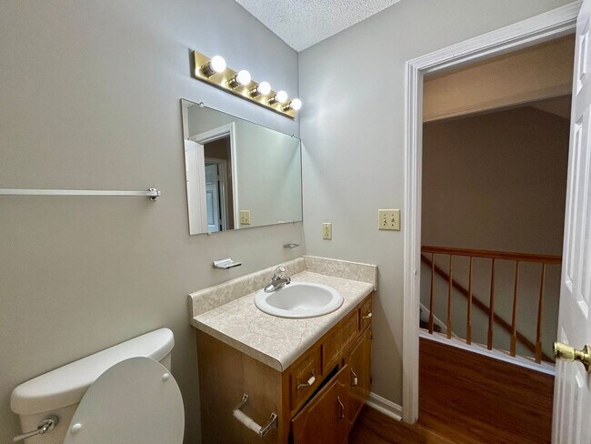Building Photo - 1225 Cobblestone Ln