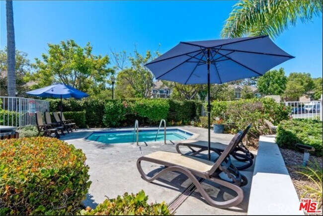 Building Photo - 8721 Endsleigh Ave