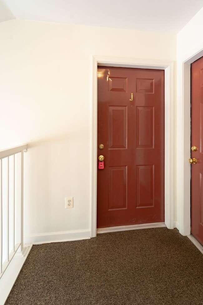 Building Photo - 7505 Calderon Ct