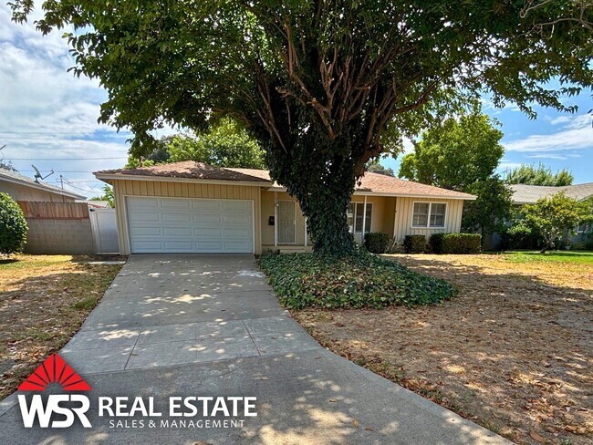Primary Photo - Charming 3-Bed Home in the Heart of Rivers...