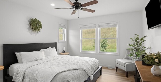 Building Photo - Furnished Home with Modern Amenities in Williamsburg