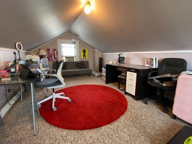 Building Photo - 26 Alexander Ave