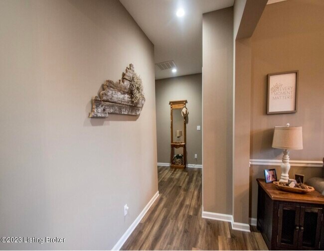 Building Photo - 1886 Carabiner Way