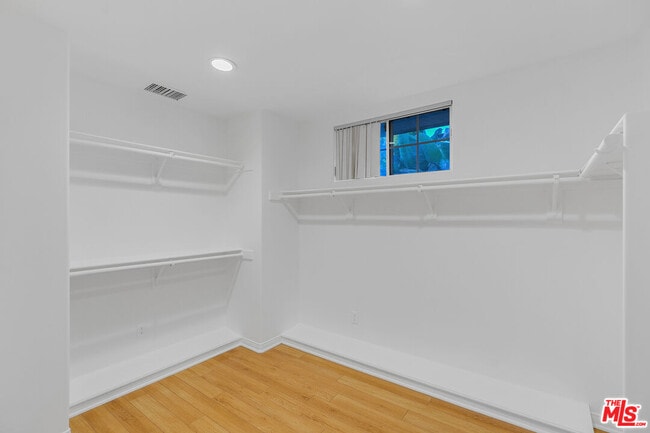 Building Photo - 19016 Wells Dr