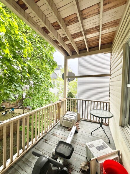 Building Photo - 45 Litchfield St