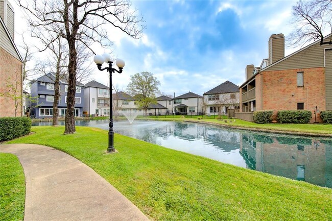 Building Photo - 2023 Gentryside Dr