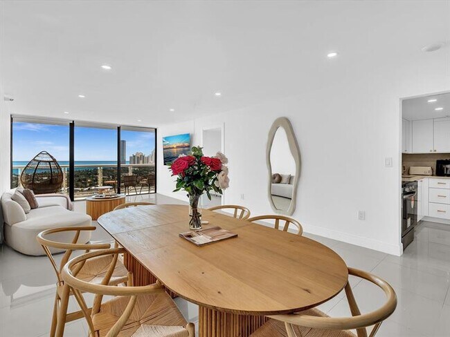 Building Photo - 20515 E Country Club Dr