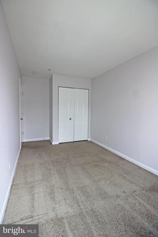 Building Photo - 622 Sprite Way