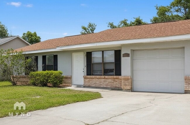 Building Photo - 1942 Peoria St