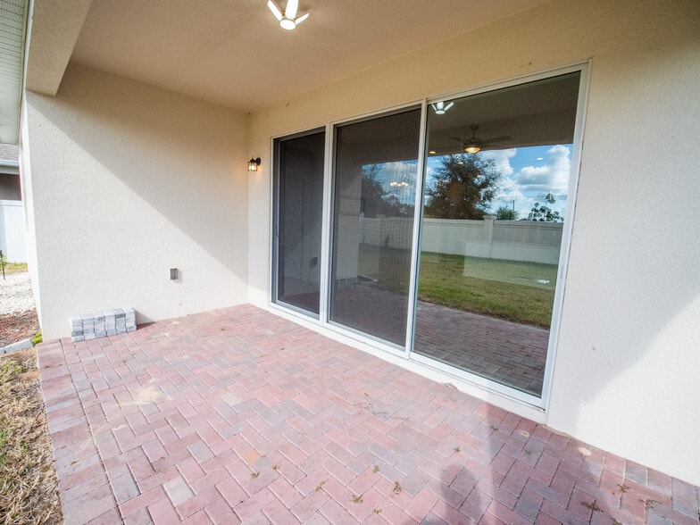 Building Photo - 1257 Hendon Loop