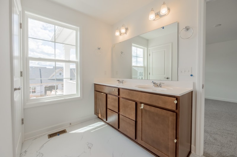 Building Photo - 1041 Balsam Ln