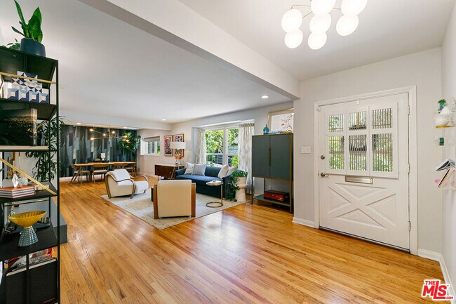 Building Photo - 3644 Goodland Ave