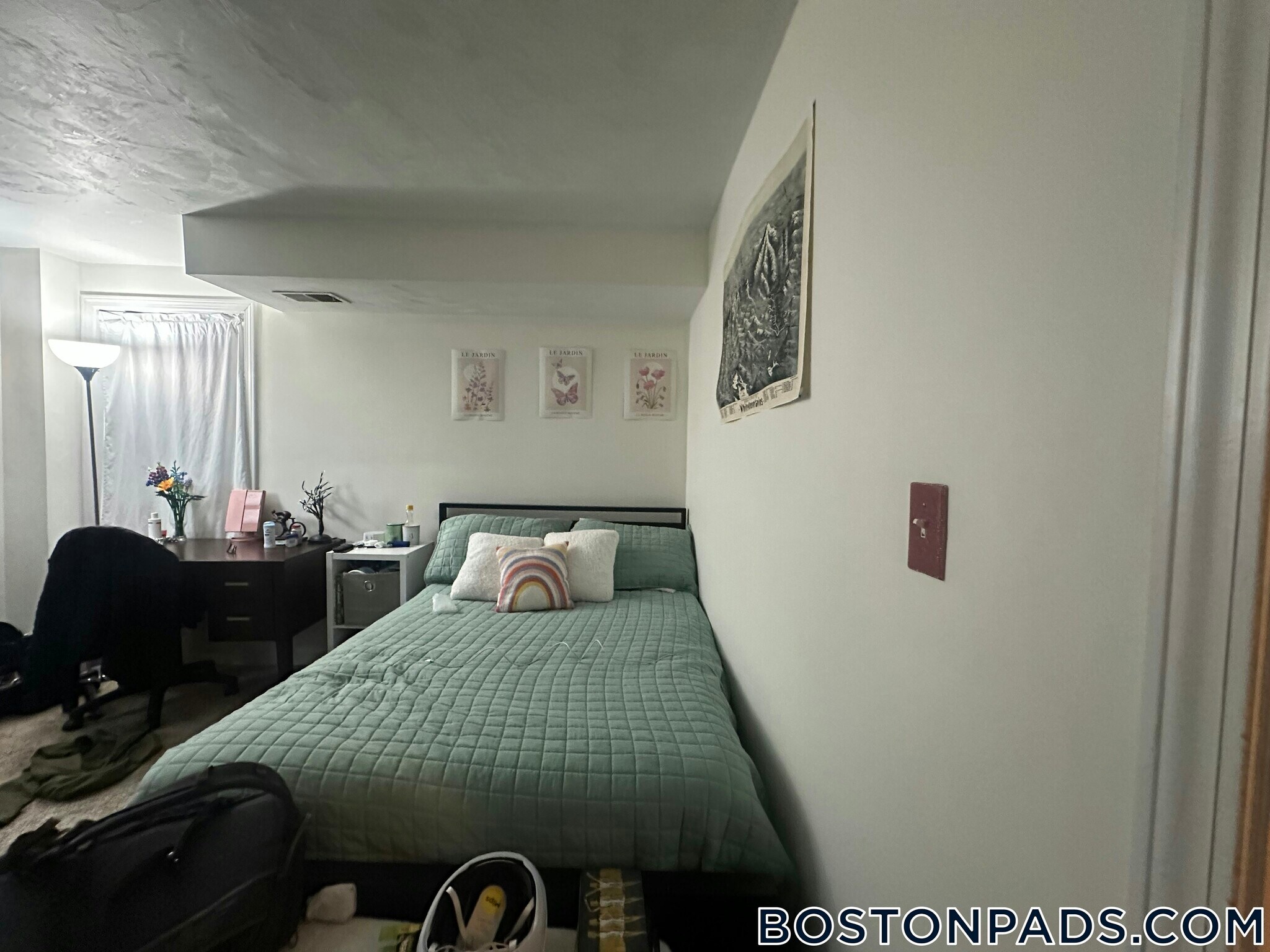 Building Photo - 174 Calumet St