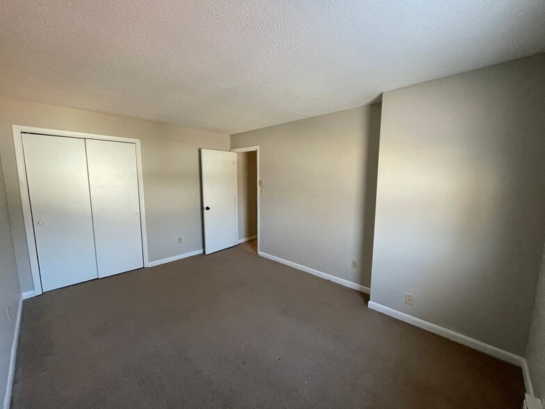Building Photo - 4126 Turf Ln