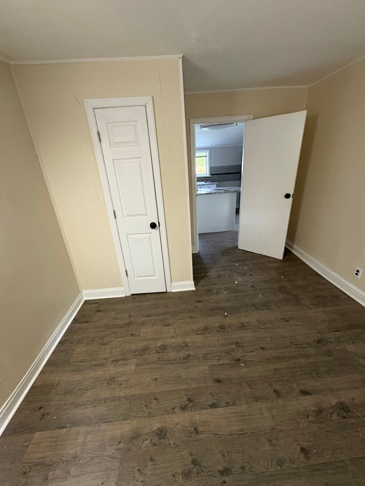 Bed Room - 66 E Red Bank Ave