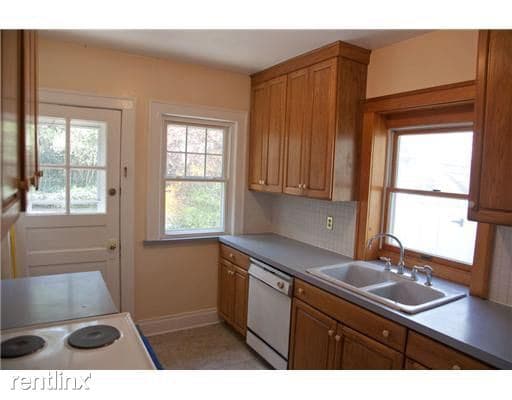 Building Photo - 1400 Edgewood Ave