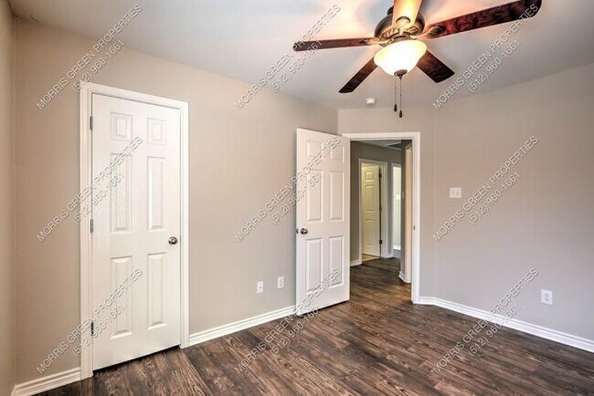 Building Photo - 138 Justin Leonard Dr