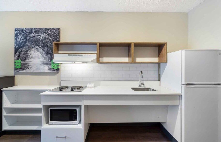 Building Photo - Furnished Studio-Seattle - Redmond