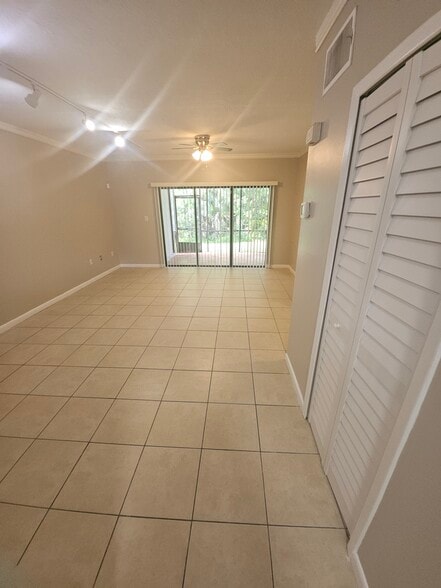Building Photo - 4702 Capri Pl