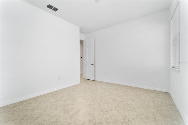 Building Photo - 7552 SW 56th Pl