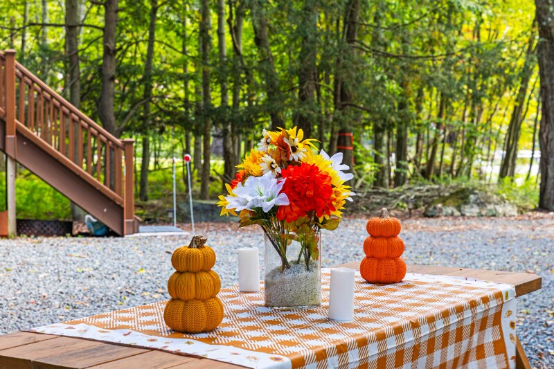 Building Photo - 2174 Lakeview Dr E