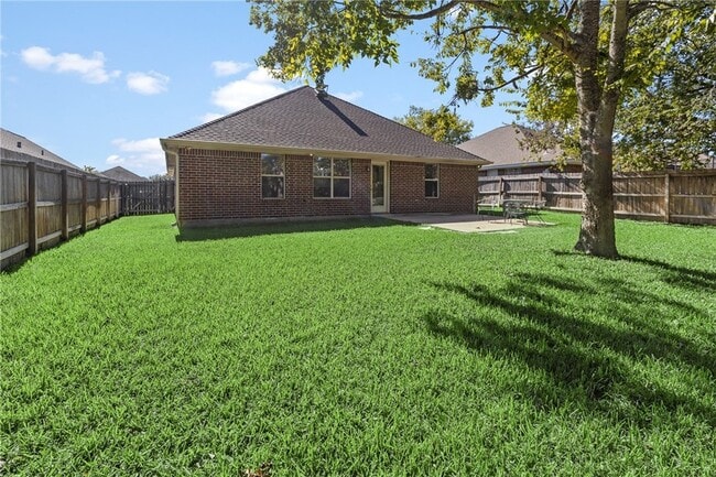 Building Photo - 3511 Farah Dr