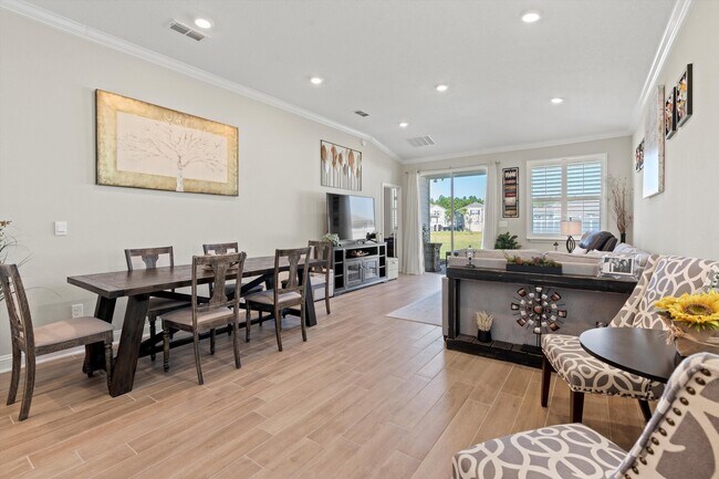 Building Photo - 97 Thistleton Wy