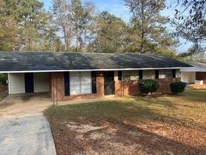 Building Photo - Move-In Ready 3-Bedroom Home in the Heart of Columbus!