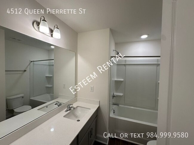 Building Photo - 4512 Queen Pierrette St