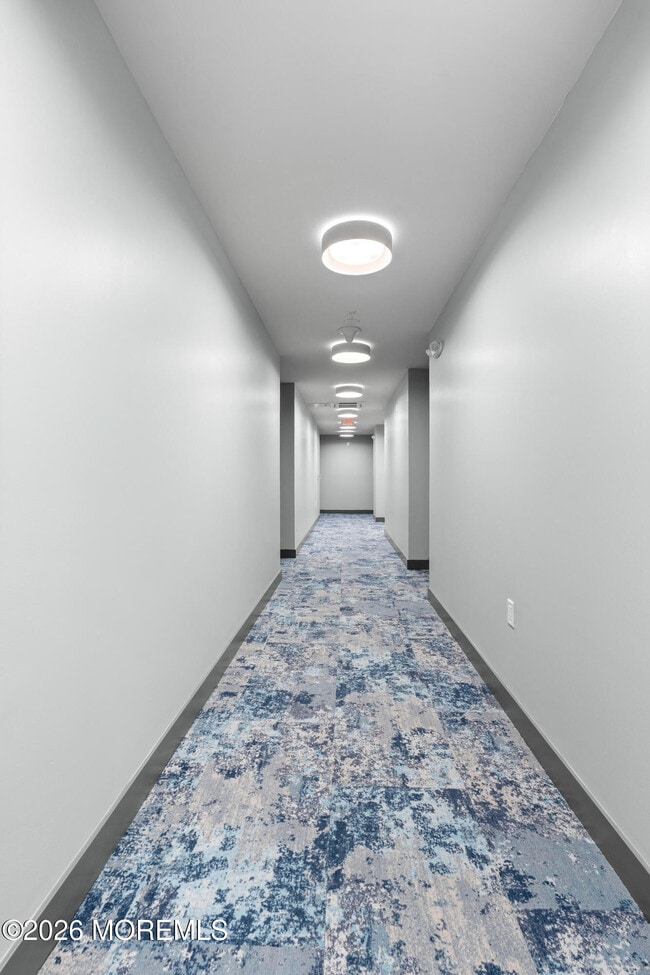 Building Photo - 180 Morris Ave