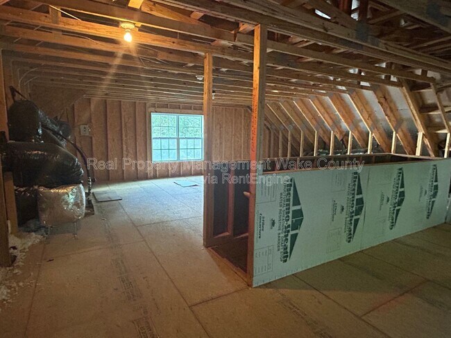 Building Photo - 142 Bexley Way
