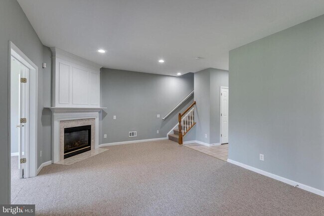 Building Photo - 43831 Chadwick Terrace