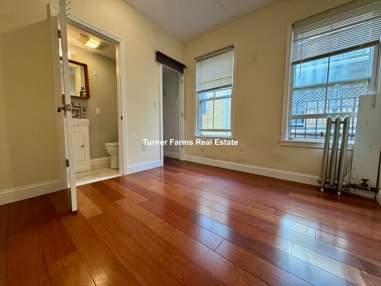 Building Photo - 91 Hancock St