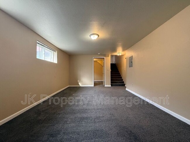 Building Photo - 3108 9th Ave N