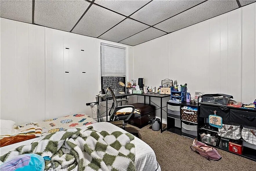 Building Photo - 102 Francis Ave