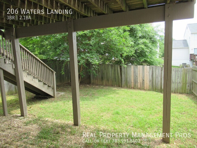 Building Photo - 206 Waters Landing
