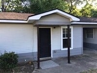 Building Photo - 505 Lee County 307