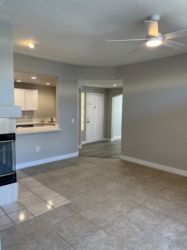 Building Photo - 7400 W Flamingo Rd