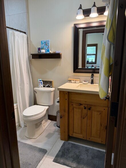 Building Photo - 107 Pinyon Mesa Dr