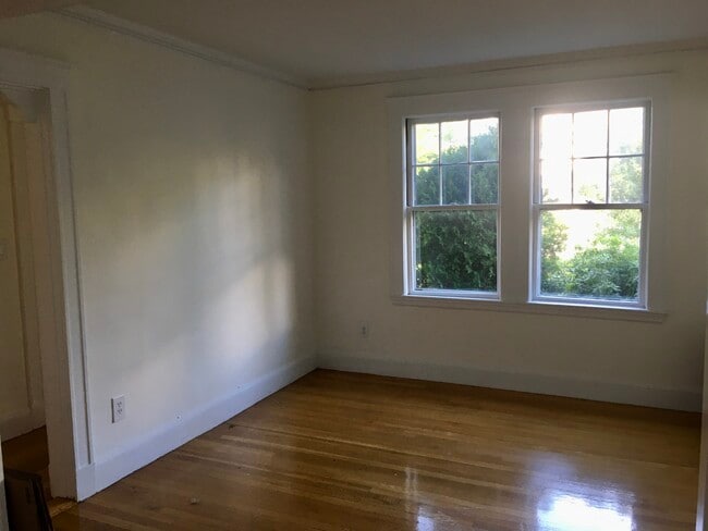 Building Photo - 209 Langley Rd