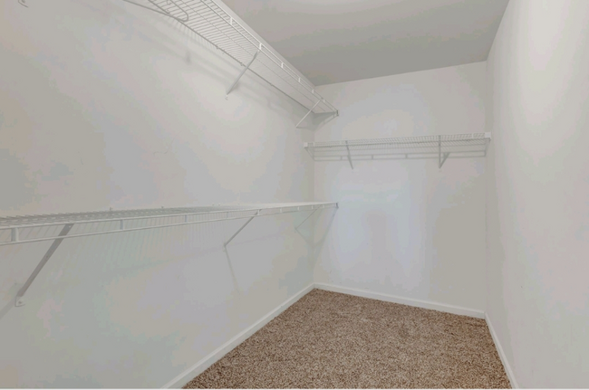 Building Photo - 6009 Ten Bears Way