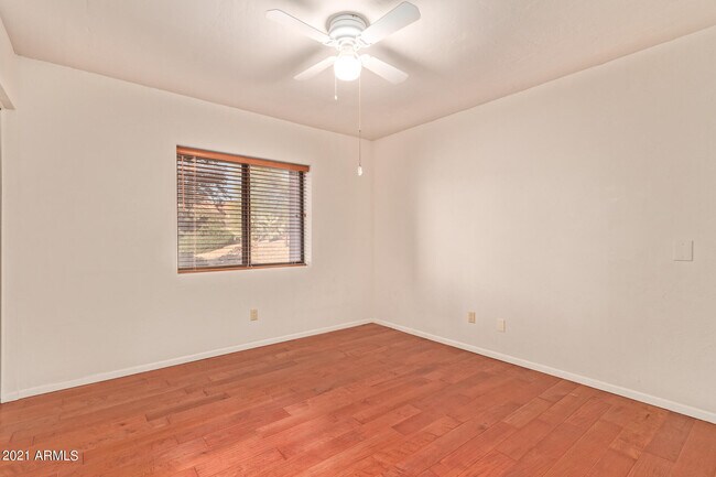 Building Photo - 16411 N Skyridge Ln